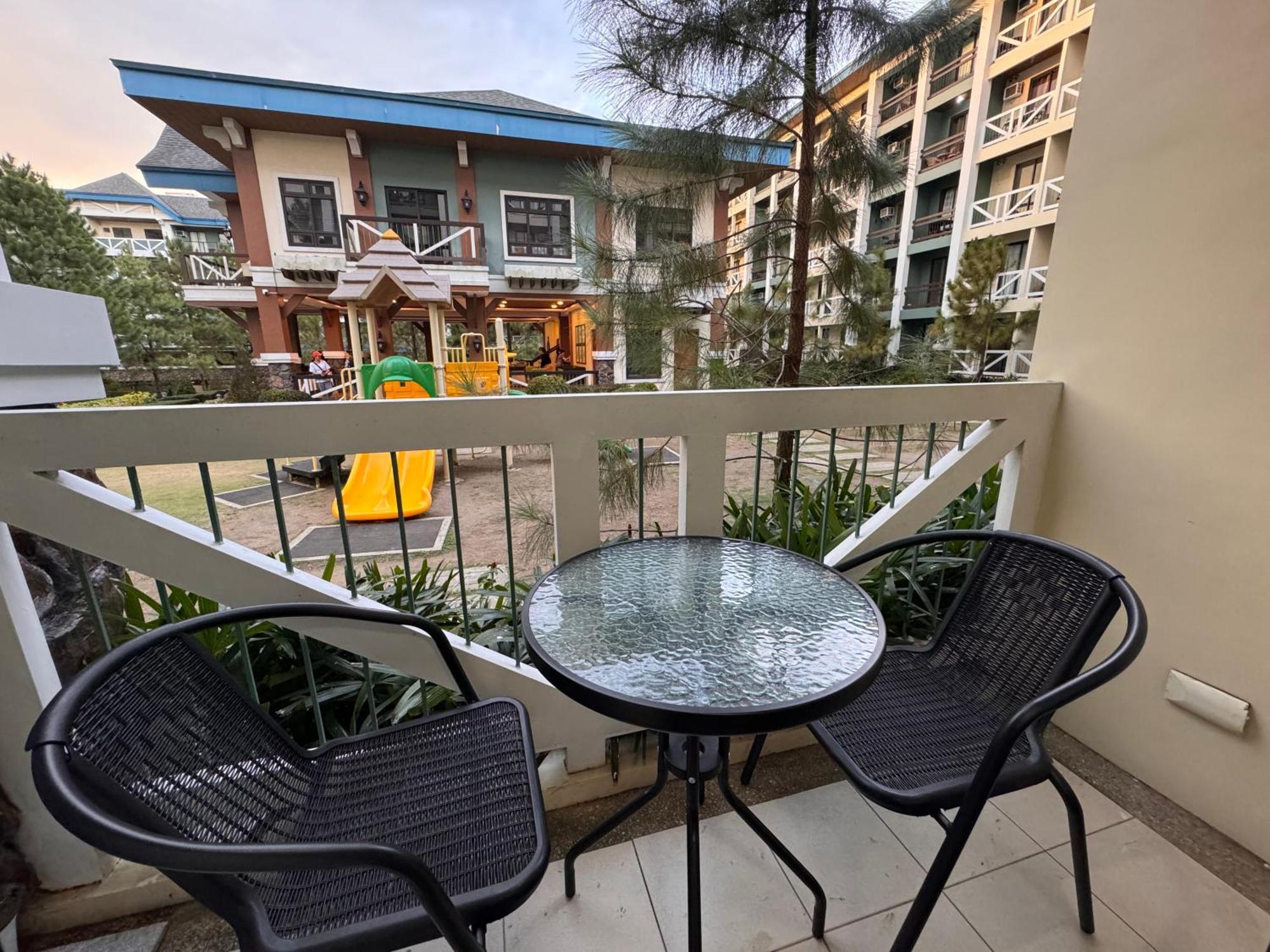 Cozyvilla At Pine Suites Tagaytay 2Br Or Studio With Free Parking 2Br In Basement Parking And Studio In Offsite Parking Tagaytay City Exterior foto