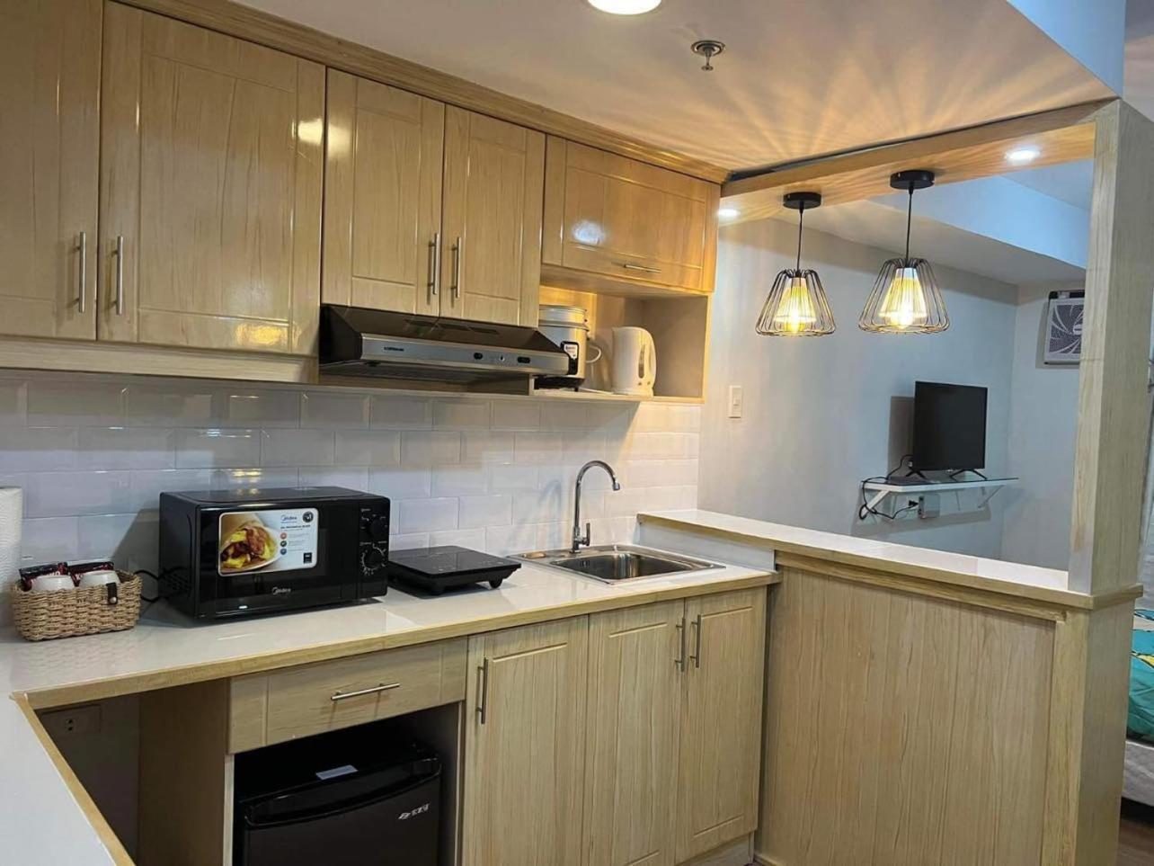 Cozyvilla At Pine Suites Tagaytay 2Br Or Studio With Free Parking 2Br In Basement Parking And Studio In Offsite Parking Tagaytay City Exterior foto